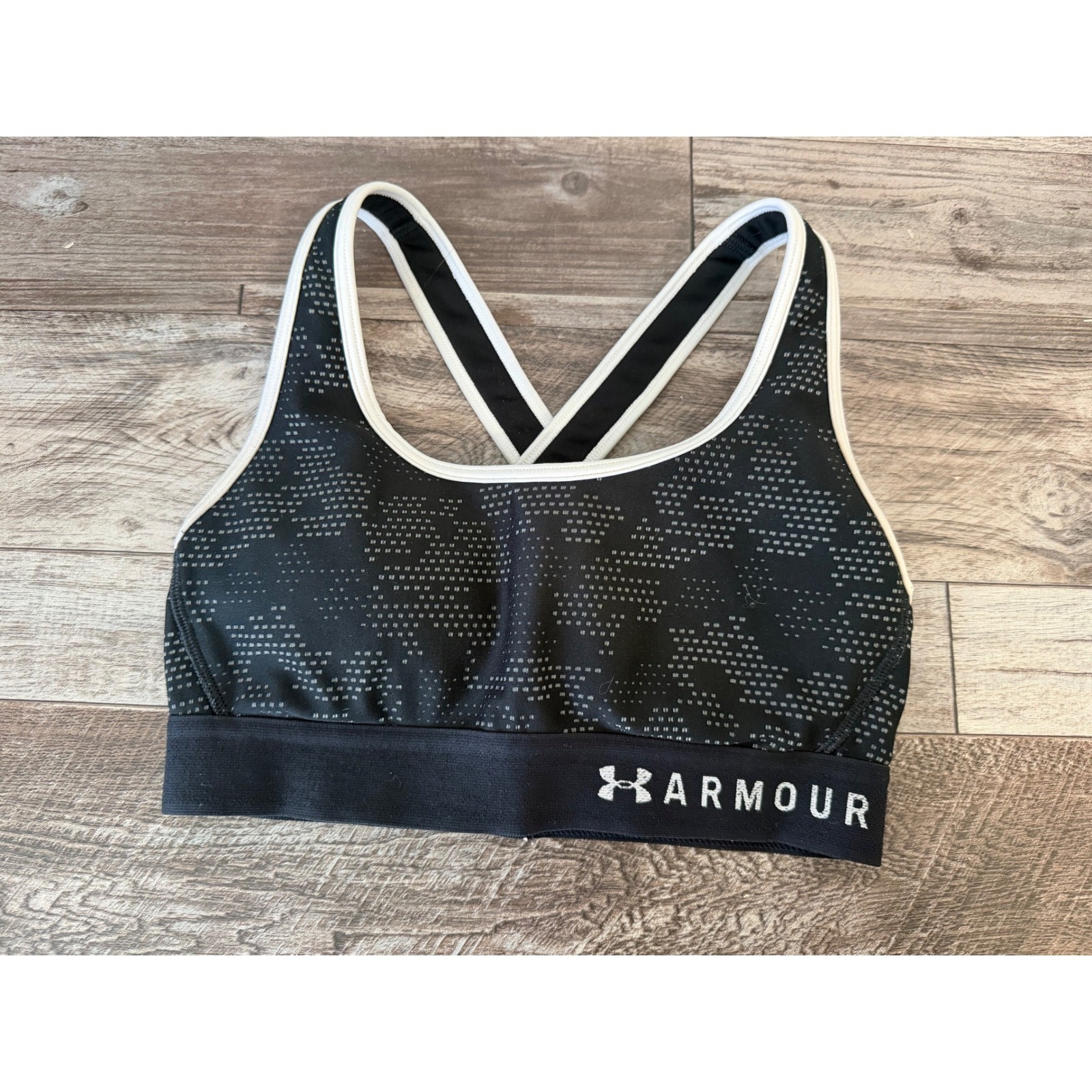 Under Armour Sports Bra Small Black White Pattern Athletic Gym Wear Workout